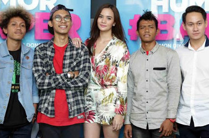 'Humor Baper' Sukses Kocok Perut Penonton Saat Premiere