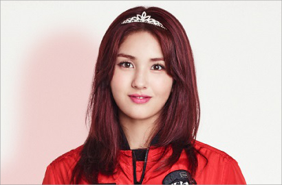 Punya Wajah 'Boros', Jeon Somi IOI Sering Disangka Istri Ayahnya