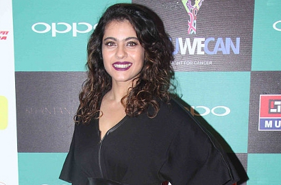 Pamer Pose Cantik Bareng Ibunda, Kajol Malah Bikin Netter Bingung