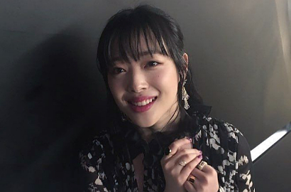 Sadis, Sulli Dibilang Mirip Pasien Rumah Sakit Jiwa Gara-Gara Foto Ini