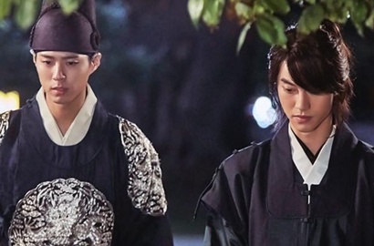 Syuting 'Moonlight', Park Bo Gum Dikirimi Truk Pizza Song Joong Ki?