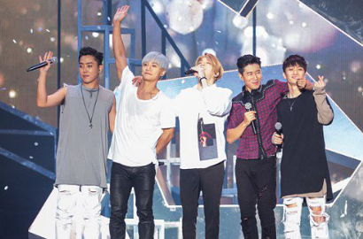 Tayangkan Video Perpisahan, Sechs Kies Nostalgia di MV Comeback 'Three Words'