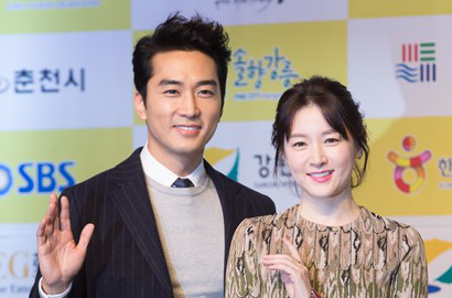 Pakai Hanbok Rakyat Jelata, Lee Young Ae Tetap Anggun di Poster 'Saimdang'