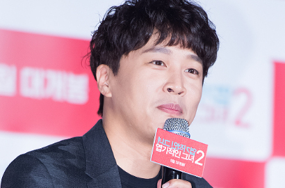 Pakai Seragam Cewek, Cha Tae Hyun Unyu di Foto 'Because I Love You'