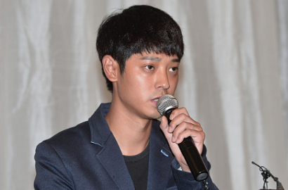 Bebas Tuduhan, Agensi Kejar Penyebar Video Mesum Jung Joon Young