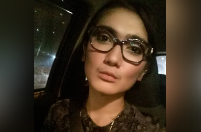 Buset, Revi Mariska Jadi Murid Dimas Kanjeng Taat Pribadi?