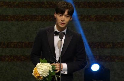 Sempat Dihujat Netter, Ahn Jae Hyun Malah Borong 2 Piala di KDA 2016