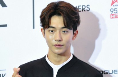 Awas Terpesona, Nam Joo Hyuk Melamun Ganteng di 'Kim Bok Ju'