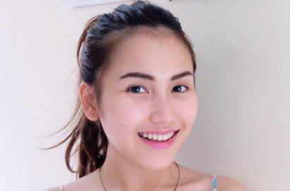 Ayu Ting Ting Cantik Pakai Busana Karya Ivan, Netter: Ketiaknya Hitam Bergelambir