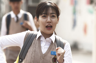Kocak, Shim Eun Kyung Mabuk Perjalanan di 'Queen of Walking'