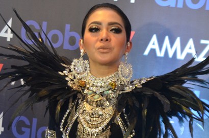 Syahrini Samakan Tubuhnya dengan Dolar, Kok Bisa?