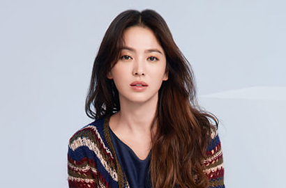 Tuduh Song Hye Kyo 'Disponsori' Politikus, Netter Ini Didenda Rp 34 Juta