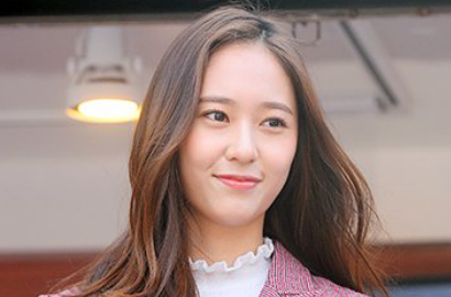 Sehari, Krystal f(x) Dapat 2 iPhone 7 dan Barang Mewah Lainnya dari Fans