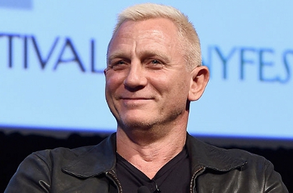 Sempat Nolak, Daniel Craig 'Ngode' Bakal Balik Jadi 'James Bond'?