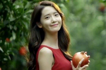Pakai Dress Sederhana, Yoona SNSD Dipuji Secantik Bunga di Video Ini