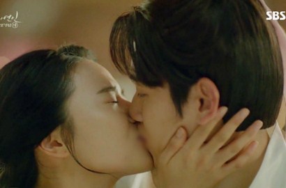 Adegan Ciuman Baekhyun-Z.Hera 'Scarlet Heart' Jadi Topik Terpopuler di Naver