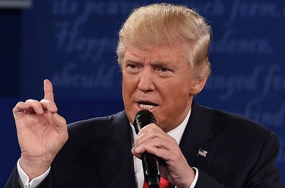 Usai Komentar Vulgar, Donald Trump Dituduh Lakukan Pelecehan