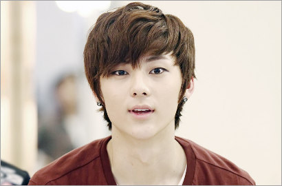 Minhyun NU'EST Akui Tak Suka Musim Gugur, Kenapa?