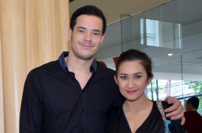 Waduh, Nikita Mirzani 'Goda' dan Coba Cium Suami Nafa Urbach?