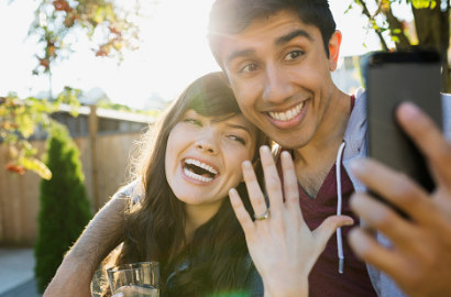10 Hal yang Tak Boleh Diunggah Berkaitan dengan Acara Lamaran
