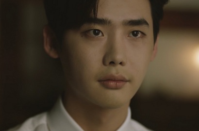 Bintangi MV Davichi 'Love Is', Lee Jong Suk Sukses Bikin Fans Ikutan Nangis