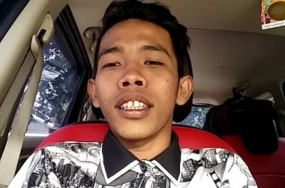 Dituding Hanya Cari Sensasi Lewat Isu Cerai, Ini Kata Dede Sunandar 'Dahsyat'