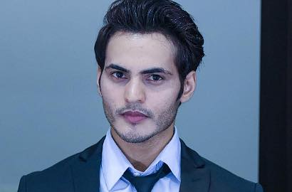 'Gara-Gara Duyung' Debut, Ravi Bhatia Pamer Pakai Suara Sendiri
