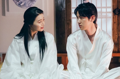 Posting Foto Bareng Baekhyun, Z.Hera Baper Pamitan 'Scarlet Heart Ryeo'?