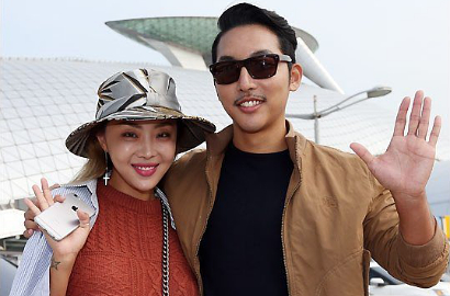 Balik dari Bulan Madu, Foto Ini Malah Bikin Narsha Dibilang Mirip Nenek-Nenek
