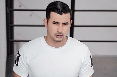 Pose Bareng Ciara Brosnan, Ali Syakieb 'Diserbu' Fans 'Istri Untuk Papaku'