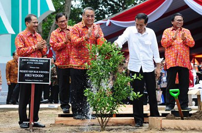 'Nakal' Saat Kecil, Sobat Ungkap Jokowi Kerap Buat Ibunya Marah Gara-Gara Ini