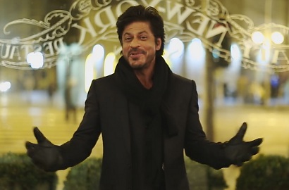 Sibuk, SRK Kirim Video Kocak Dapat Predikat Global Icon di Filmfare 2016