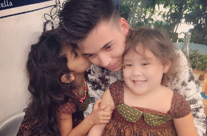 Nempel Terus, Anak Celine Evangelista Ogah Pisah Sama Steven William