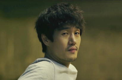 Keren Banget, Intip Aksi Yoo Ji Tae Main Bowling di Trailer 'Split'