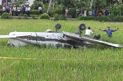 Pesawat Latih Jatuh di Persawahan Cilacap, Begini Kondisinya