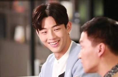 Ji Soo Pamer Rambut Belah Tengah di 'Fantastic', Ganteng atau Culun?