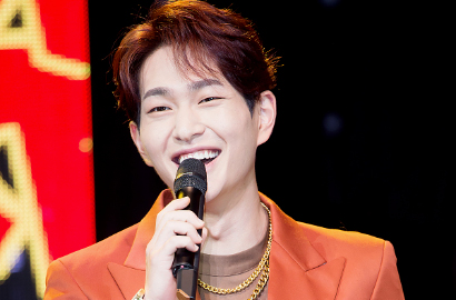 Betah 3 Tahun Jadi Jomblo, Onew Bocorkan Mantan Pacarnya Seorang Artis?