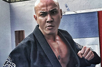 Deddy Corbuzier Kritisi Acara Umbar Aib Menang Awards, Sindir 'Pesbuker'?