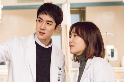 Seriusnya Yoo Yeon Seok dan Seo Hyun Jin Syuting 'Romantic Doctor'