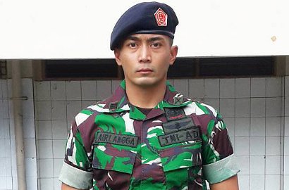 Lama PDKT, Yama Carlos Akhirnya Siap Nikahi Pramugari Cantik Ini?