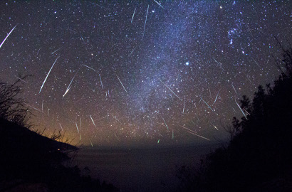 Siap-Siap, Hujan Meteor Orionid Bakal 'Guyur' Wilayah Indonesia