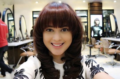 Cut Meyriska Suka Nongkrong di Mobil Saat Jeda 'Anak Jalanan', Ngapain Aja?