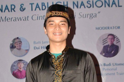 Heboh Nikah Muda, Putra Ustaz Arifin Ilham Makin Banjir Rezeki