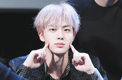 Bikin Khawatir, Jin BTS Kesakitan Kena Percikan Api Saat Manggung