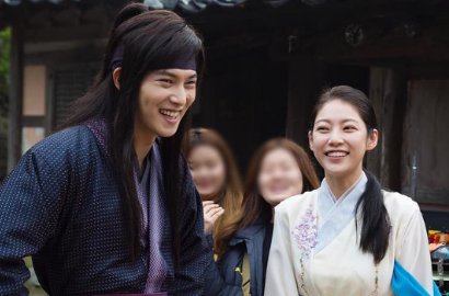 Lee Jong Hyun - Gong Seung Yeon cs Pamer Senyum Ceria di BTS 'My Only Love Song'