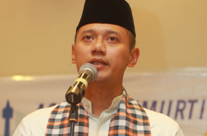 Lompat Ditengah Simpatisan, Video Agus Yudhoyono Anti Jaim Ini Jadi Viral