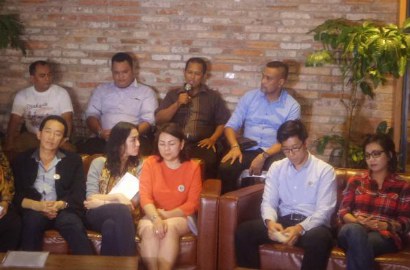 Gelar Jumpa Pers, Suami Mirna dan Barista Kopi Akhirnya Buat Pengakuan