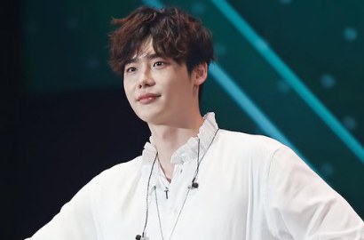 Lee Jong Suk Pamer Video 'Mesra' Sama Cewek, Fans: Itu Han Hyo Joo?