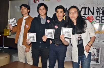 Begini Cerita Seru Kevin Aprilio Rekrut Personel Kevin And The Red Rose