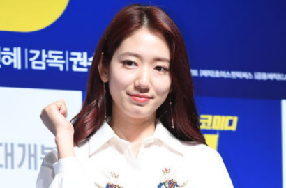 Demi Film 'Hyung', Park Shin Hye Rela Masak dan Bersihkan Rumah D.O. EXO